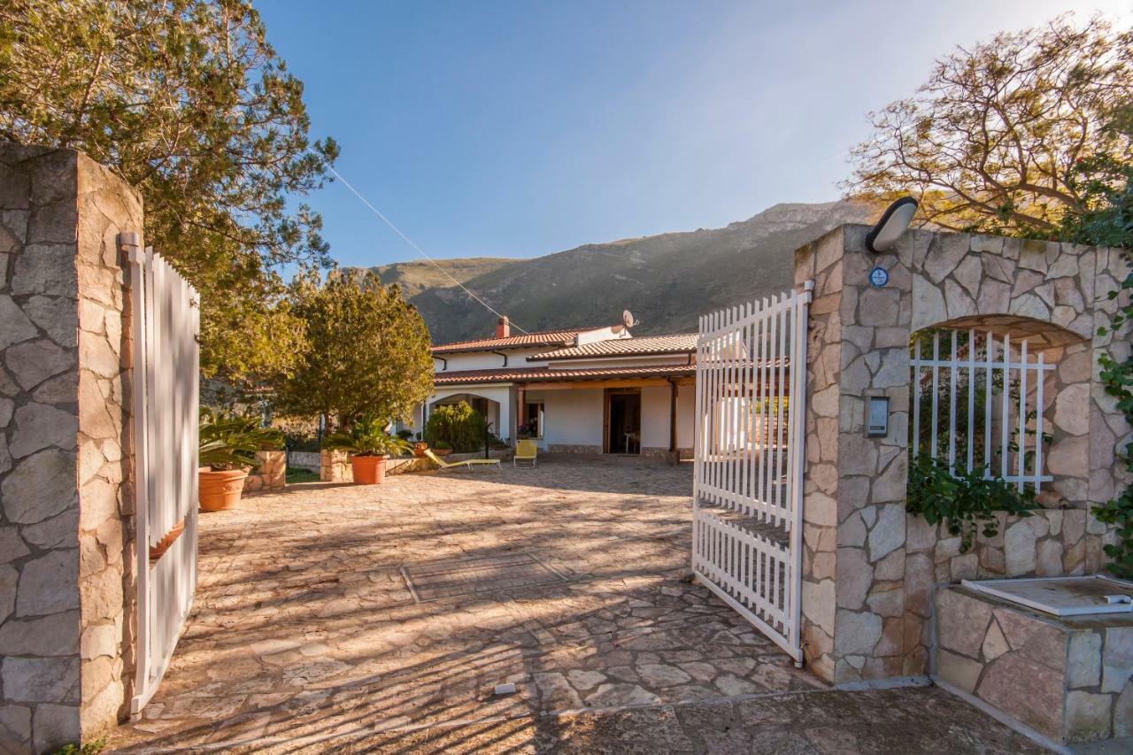 Villa Cycas Costamante كاستيلاّماري ديل غو المظهر الخارجي الصورة